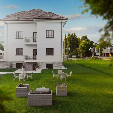 Vila Ula La Luxury Apartments 布莱德 外观 照片
