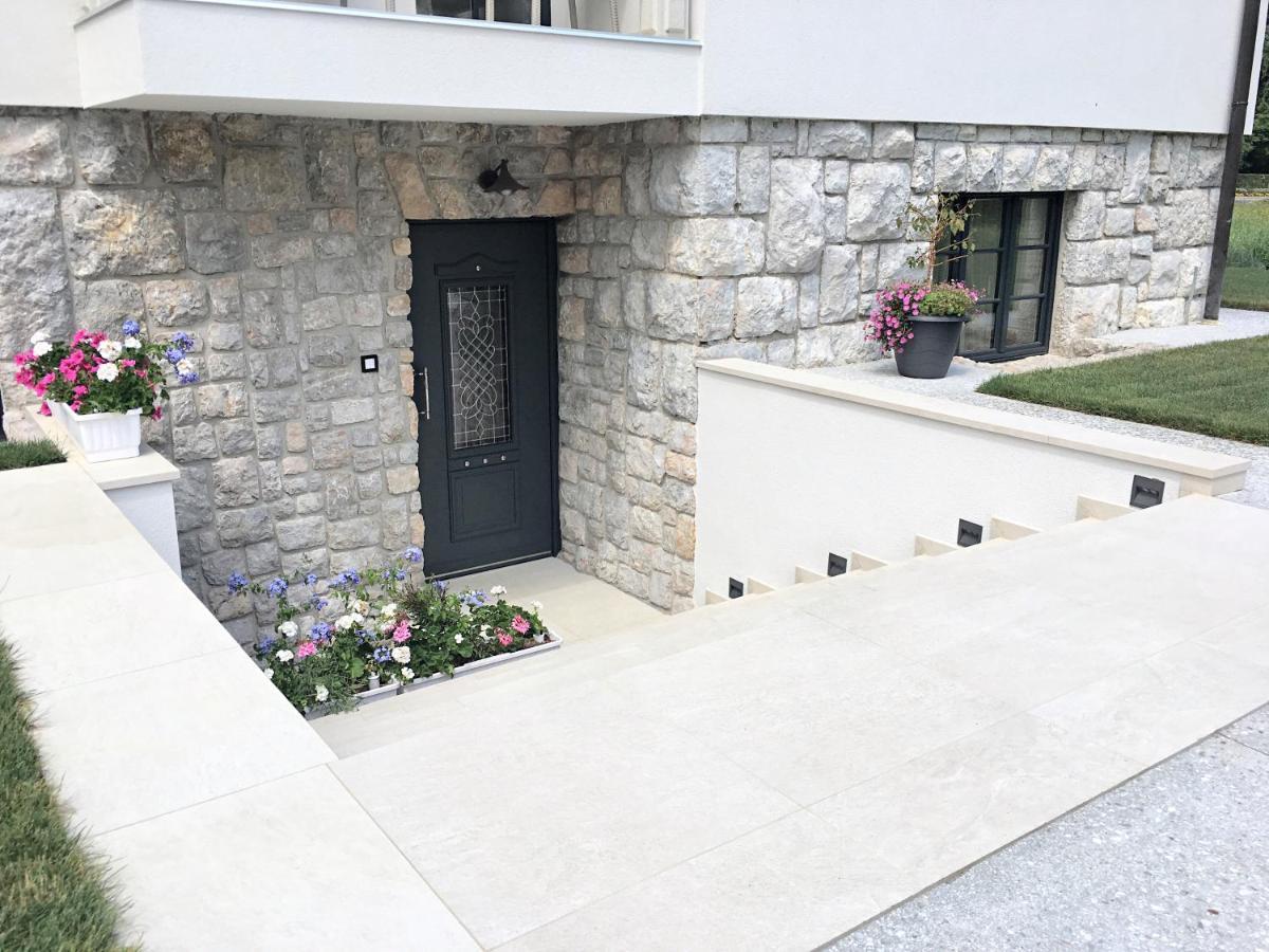 Vila Ula La Luxury Apartments 布莱德 外观 照片